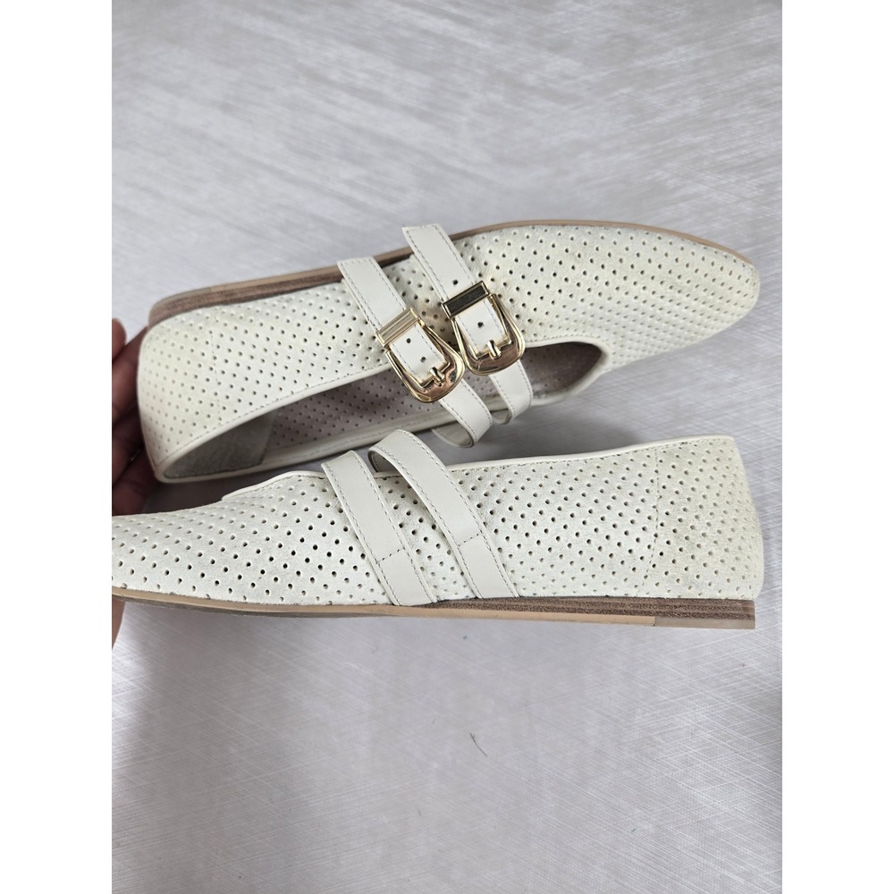 Dolce Vita Womens Cream Perforated Suede Double Buckle Mary Jane Flats Size 6 - Picture 9 of 10